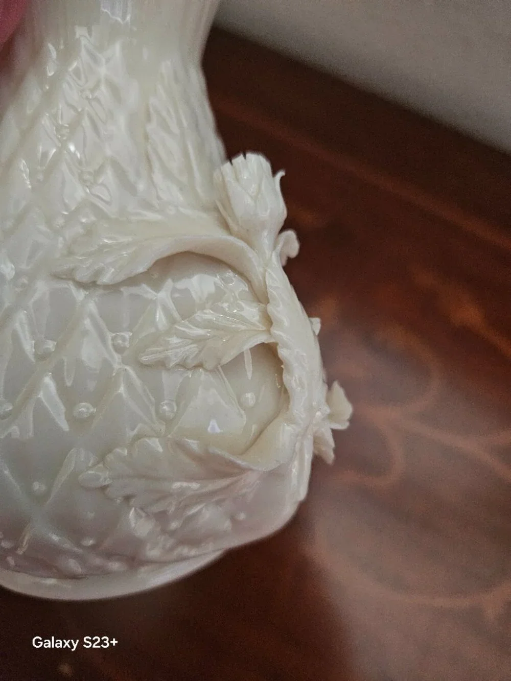 RARE ANTIQUE VINTAGE BELLEEK IRISH NEPTUNE PORCELAIN CORAL SHELL VASE POT